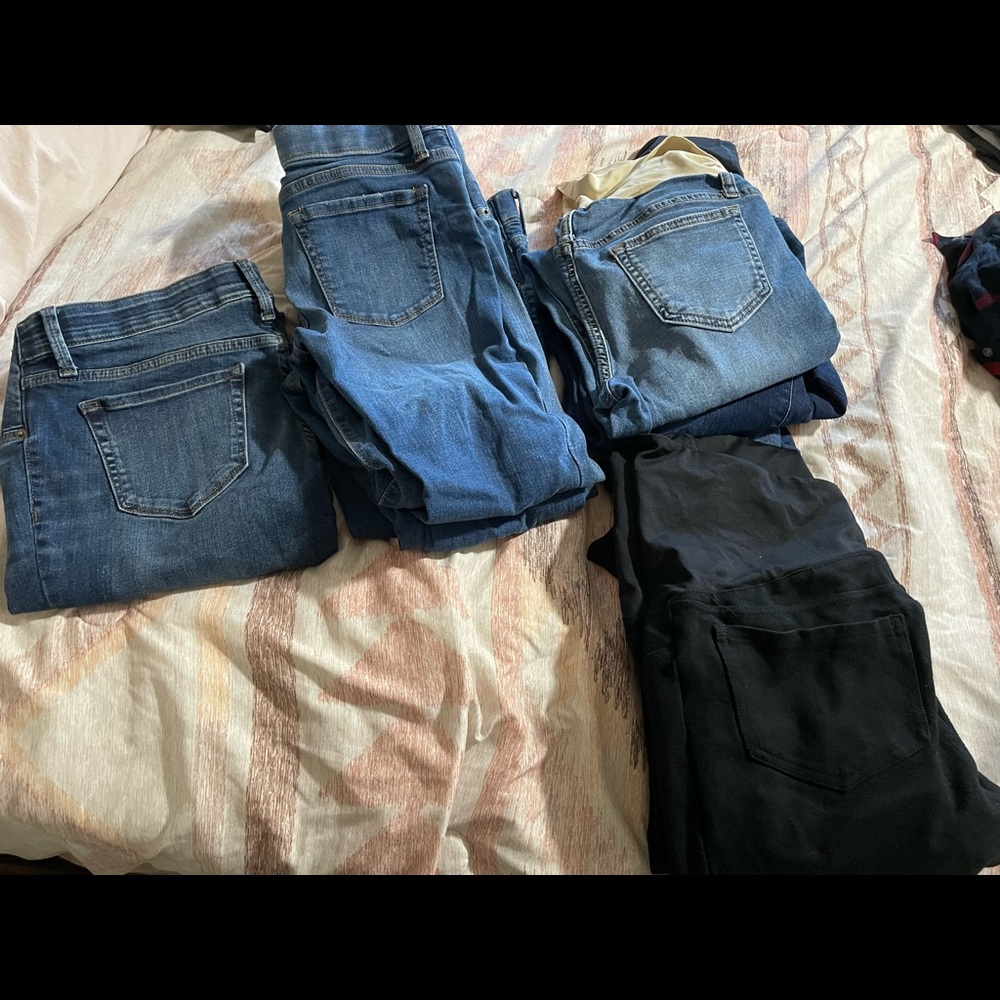 Size 4 maternity jeans bundle of 9 pants